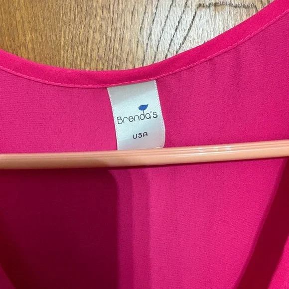 Vibrant Pink Sleeveless Tank Top - Picture 3 of 3